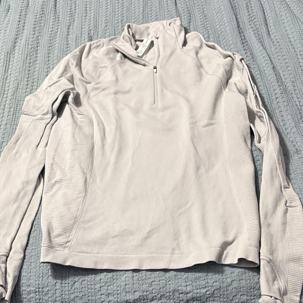 Athleta Women’s Light Gray breathable zip up size large